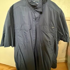 Columbia Men's Dark Blue Fishing Shirt